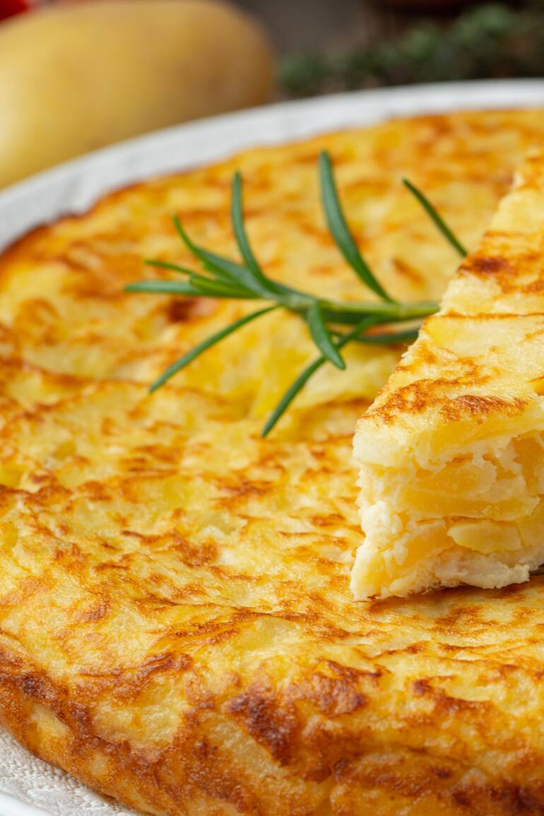 Tortilla de papas con cebolla. Archivo La Nación.