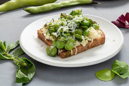 Tostadas de habas.