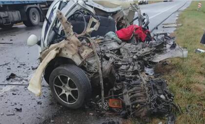 Totalmente destruida: así quedó la parte delantera del Renault Megane
