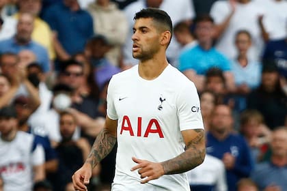 Tottenham Hotspur's Cristian Romero during r Premier League between Tottenham Hotspur and Manchester City at Tottenham Hotspur stadium , London, England on 15th August 2021 (Photo by Action Foto Sport/NurPhoto) (Photo by Action Foto Sport / NurPhoto / NurPhoto via AFP)