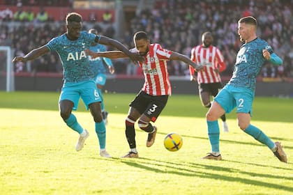 Tottenham y Brentford empataron en un partidazo que abrió la jornada del Boxing Day