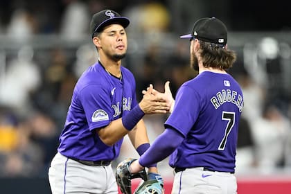 Tovar debutó en las Grandes Ligas en 2022 y se convirtió en el jugador de posición más joven en la historia de los Rockies en hacerlo, con apenas 21 años y 53 días