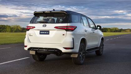 Toyota SW4