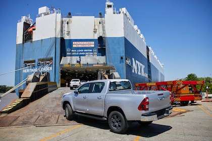 Toyota fue la automotriz que más autos fabricó y exportó en 2025