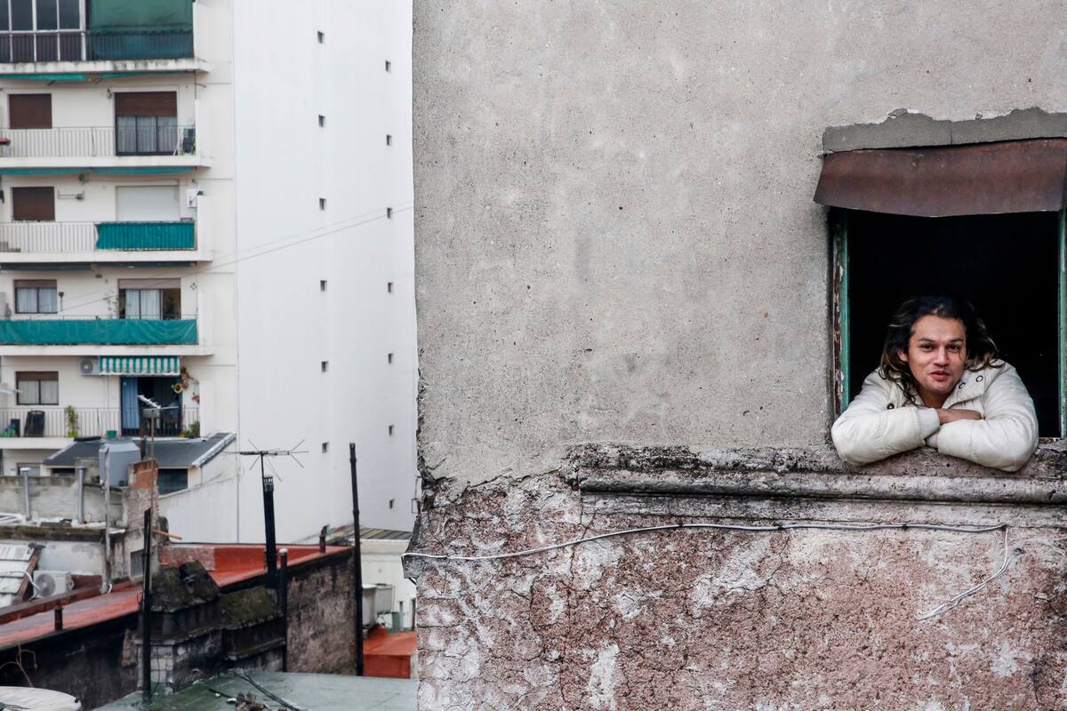 Trabajadoras sexuales, trans y migrantes en el hotel donde viven.