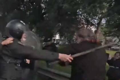 Trabajadores de INTI cortaron la General Paz y la policía los desalojó