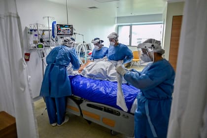 Las personas con demencia son más propensas a contraer Covid-19 y a necesitar internación, según un estudio en Estados Unidos