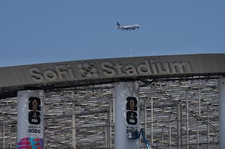 Trabajadores del estadio cerca de Los Ángeles logran acuerdo tentativo y evitan huelga