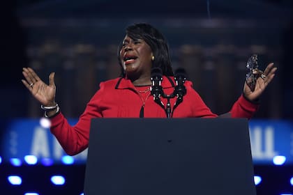 Trabajadores municipales de Filadelfia van a la huelga tras fracaso en negociaciones de contrato