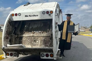Tiene 21 años y trabajó cinco como recolector de basura para pagar la universidad