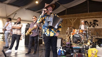 Tradicionalmente, la música zydeco se ha cantado en inglés, francés de Luisiana y kouri-vini (Foto: Getty)