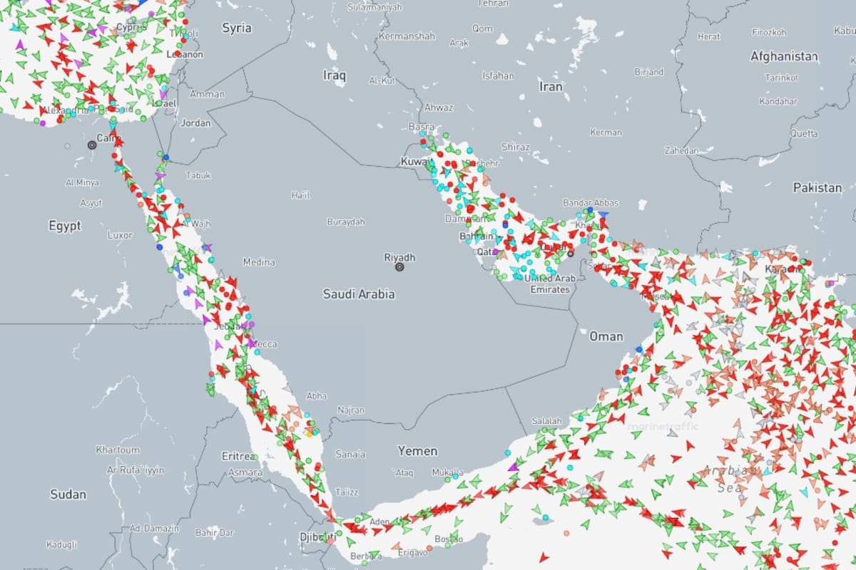 Tráfico marítimo en el estrecho de Ormuz y en el Mar Rojo