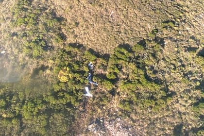 Tragedia aérea en Uruguay. El Piper PA-24 Comanche tripulado por Kevin Alonso Raggio y Franco Pamboukdjian Acevedo se estrelló en la Sierra de las Ánimas