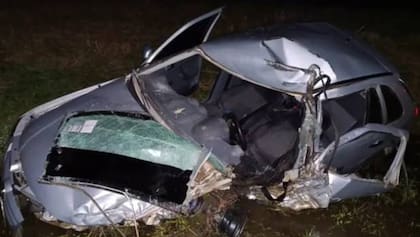 Tragedia en Chaco: un futbolista de 18 años falleció tras chocar en moto contra un auto.