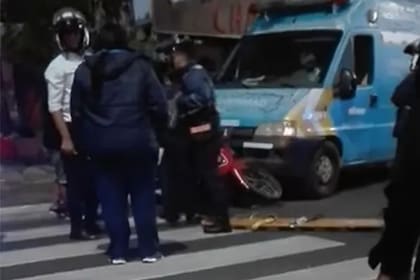 Tragedia en Corrientes durante la Fiesta del Chamamé: un inspector de tránsito fue atropellado por una camioneta que avanzó sin el conductor