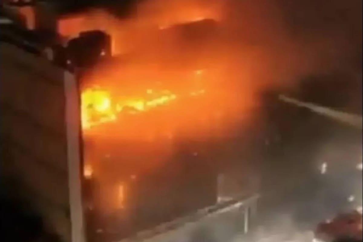 Tragedia en Irak: un impresionante incendio en un shopping mató a más de 60 personas.