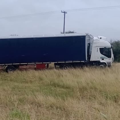 Tragedia en Santiago del Estero: padre e hijo murieron en un violento accidente contra un camión
