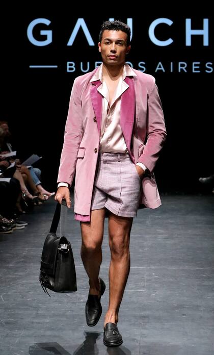 Traje short
