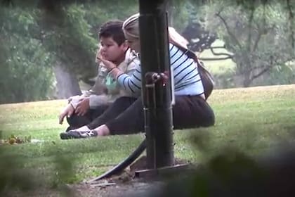 “Traje a Dieguito para que salude a su papá. Simplemente eso”, declaró Verónica Ojeda al salir.