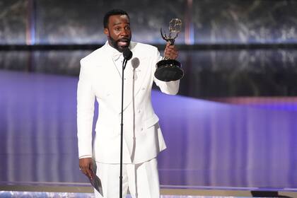 Tramell Tillman ganó el Emmy al mejor actor de reparto en una serie dramática por Severance