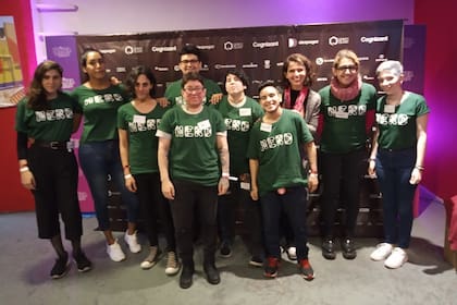 Trans-Ti ofrece servicios de monitoreo de red y back-office, además de contar con un sector especializado en reclutamiento para empresas que desean sumar gente del colectivo travesti/trans