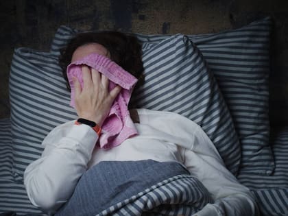 Transpirar mientras dormimos pueden indicar que la persona está atravesando trastornos en su salud