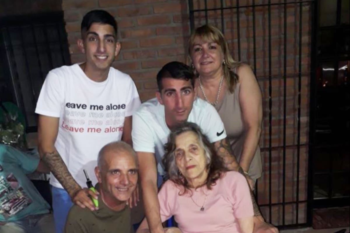 Tras 20 años construyendo en su casa, los Ottelli habían decidido instalar una pileta para celebrar "los 60 años de vida"
