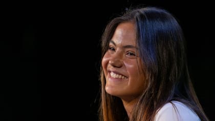 Tras algunas dudas por una lesión, Raducanu jugará en Wimbledon. Foto: wimbledon.com