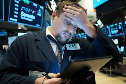 Tras caer hoy un 1,7% y cerrar con un ajuste de 128,34 dólares, el precio del maíz cayó al nivel más bajo desde los 126,87 dólares vigentes el 14 de septiembre de 2016