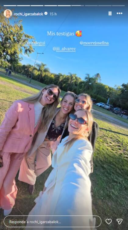 Tras dar el sí, la pareja disfrutó de una comida con familiares y amigos (Foto: Instagram @rochi_igarzabalok)