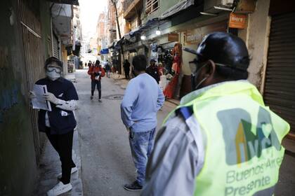 Tras detectar 120 infectados y 5 muertos, comenzaron los hisopados en la 1-11-14