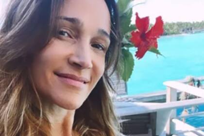 Tras el accidente, Vero Lozano viajó a la Polinesia con su familia
