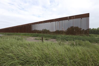 Tras el anuncio, deberán completarse 32 kilómetros de barrera en el condado de Starr, Texas (Archivo)