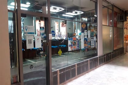 Tras el asesinato del empresario Hugo Oldani la policía retiró la custodia del comercio de turismo y el Ministerio de Seguridad denunció la desaparición de al menos US$ 4.000.000