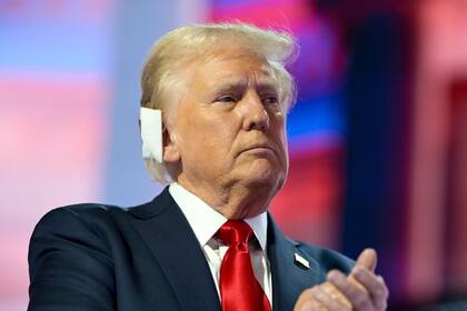 Tras el ataque al expresidente, sus fanáticos reaccionaron con un fuerte símbolo