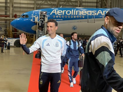 Tras el retiro de Nicolás Otamendi y Lionel Messi, Lionel Scaloni podría seguir el mismo camino