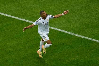 Tras ganar la Supercopa de Europa contra Atalanta, Kylian Mbappé hará su estreno en la liga española, en la que Real Madrid debutará como visitante de Mallorca.