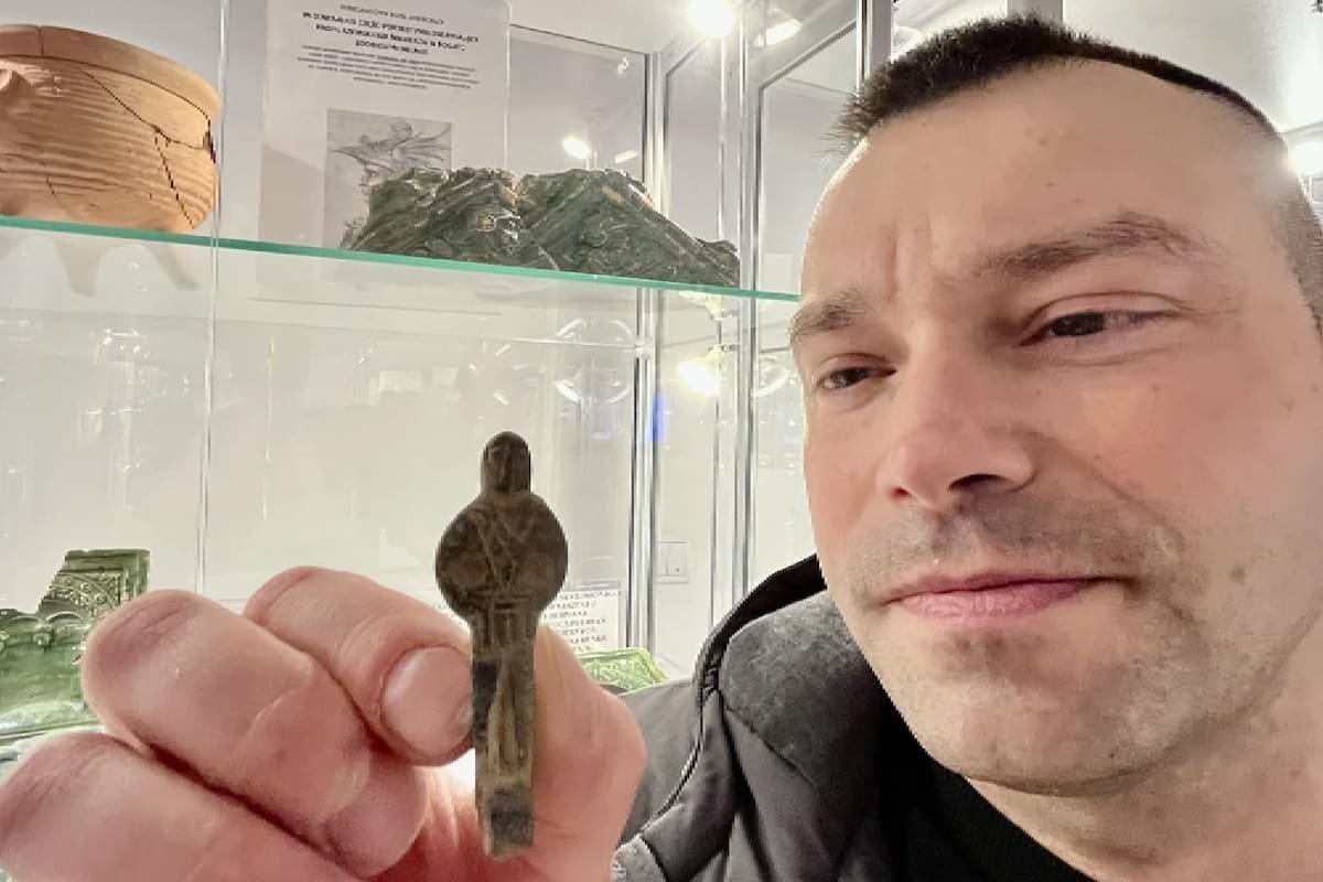 Tras hacer su descubrimiento en el bosque, el hombre lo llevó directamente al museo