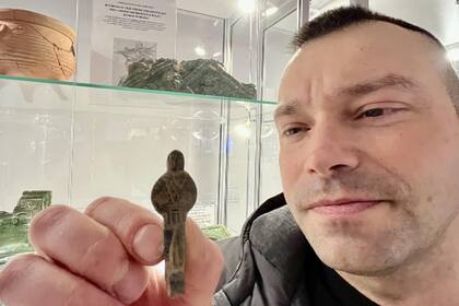 Tras hacer su descubrimiento en el bosque, el hombre lo llevó directamente al museo