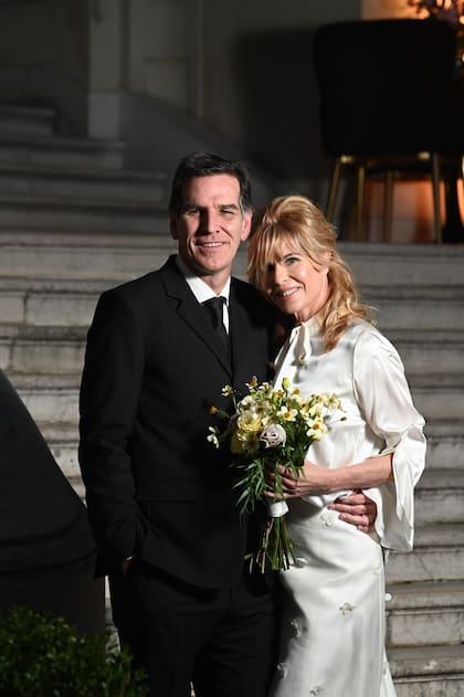 Tras la fiesta, disfrutaron de su noche de bodas en el Palacio Paz Hotel, y el sábado pasaron el día con un grupo de amigos en la estancia Villa María.