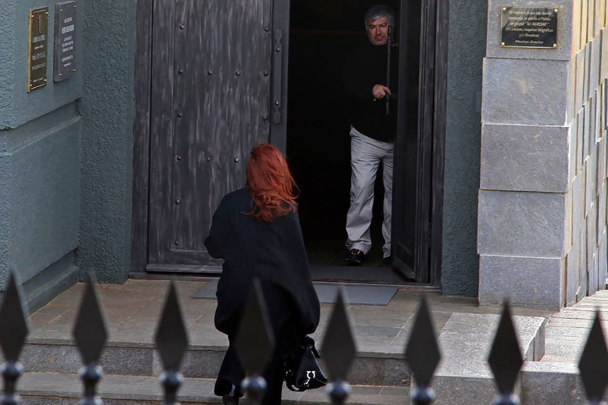 Tras la muerte de Néstor Kirchner, Lázaro Báez erigió un mausoleo de tres pisos en su honor en Río Gallegos, inspirado en el Dôme des Invalides de París