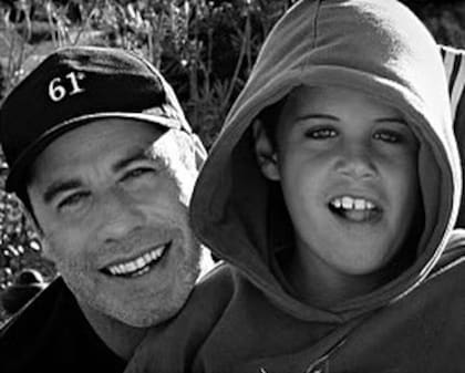 Tras la muerte de su hijo, el actor creó la Fundación Jett Travolta, que ayuda a niños con discapacidad o en situación de vulnerabilidad (Foto: Instagram @johntravolta)