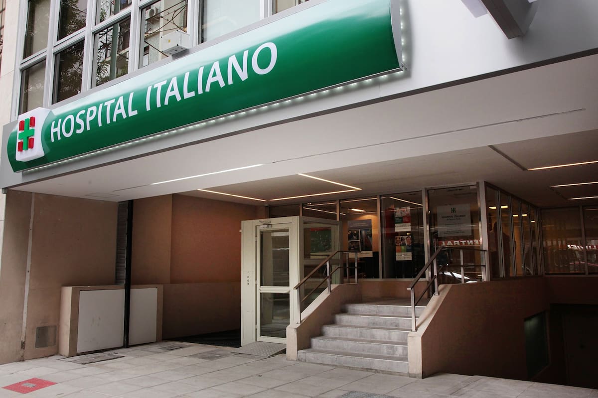 Tras las denuncias de los trabajadores, confirmaron que tienen 19 integrantes del personal de salud con Covid-19 pero dijeron que toman medidas para proteger a sus equipos