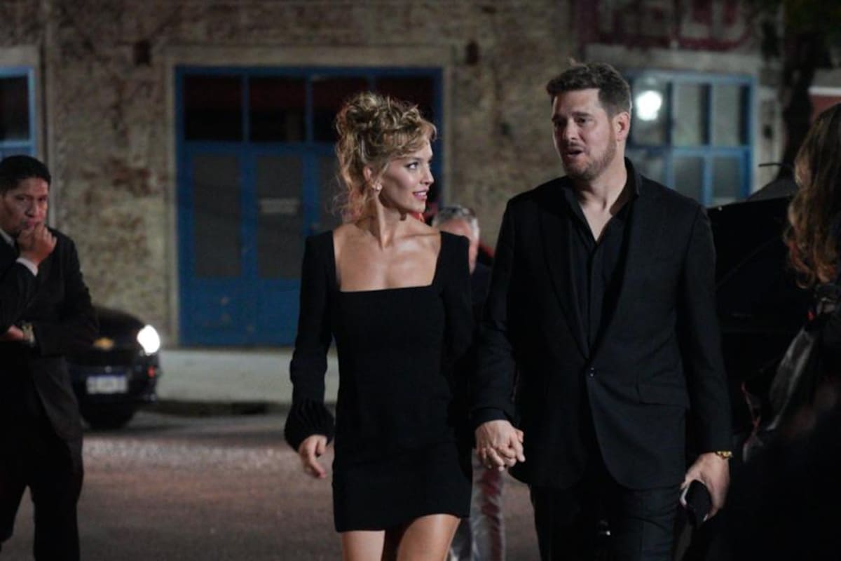 Tras los aplausos en sala y las fotos acarameladas de Lopilato con su esposo, el cantante Michael Bublé, el grupo se desplazó a Hierro