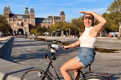 Tras los meses de verano, Mela padeció el invierno en Ámsterdam, donde el sol apenas si aparece.