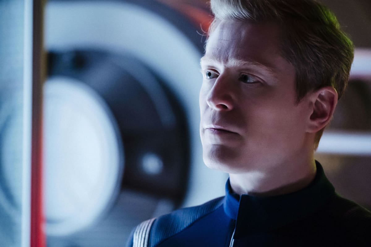 Tras más de dos décadas de trabajo en Broadway y varios papeles secundarios en películas, Anthony Rapp se luce como un atribulado científico en Star Trek: Discovery