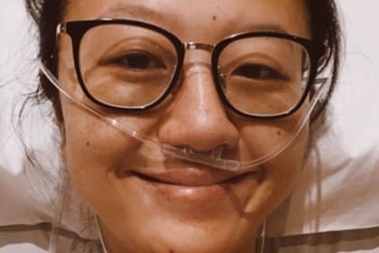 Tras permanecer algunos días en coma farmacológico por complicaciones en su cuadro, Karina Gao regresó a las redes sociales