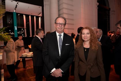 Tras presentar sus cartas credenciales con el presidente Javier Milei, la nueva embajadora de Israel Ahuva Spieler Reshef, junto al exdiputado Marcelo Stubrin