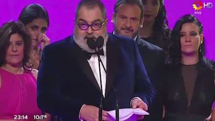 Tras recibir algunos abucheos, Jorge Lanata brindó un discurso combativo