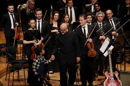 Tras recibir el reconocimiento, Kauderer interpretó junto a la Orquesta de Juan de Dios Filiberto algunas de las composiciones que creó para destacadas películas del cine argentino